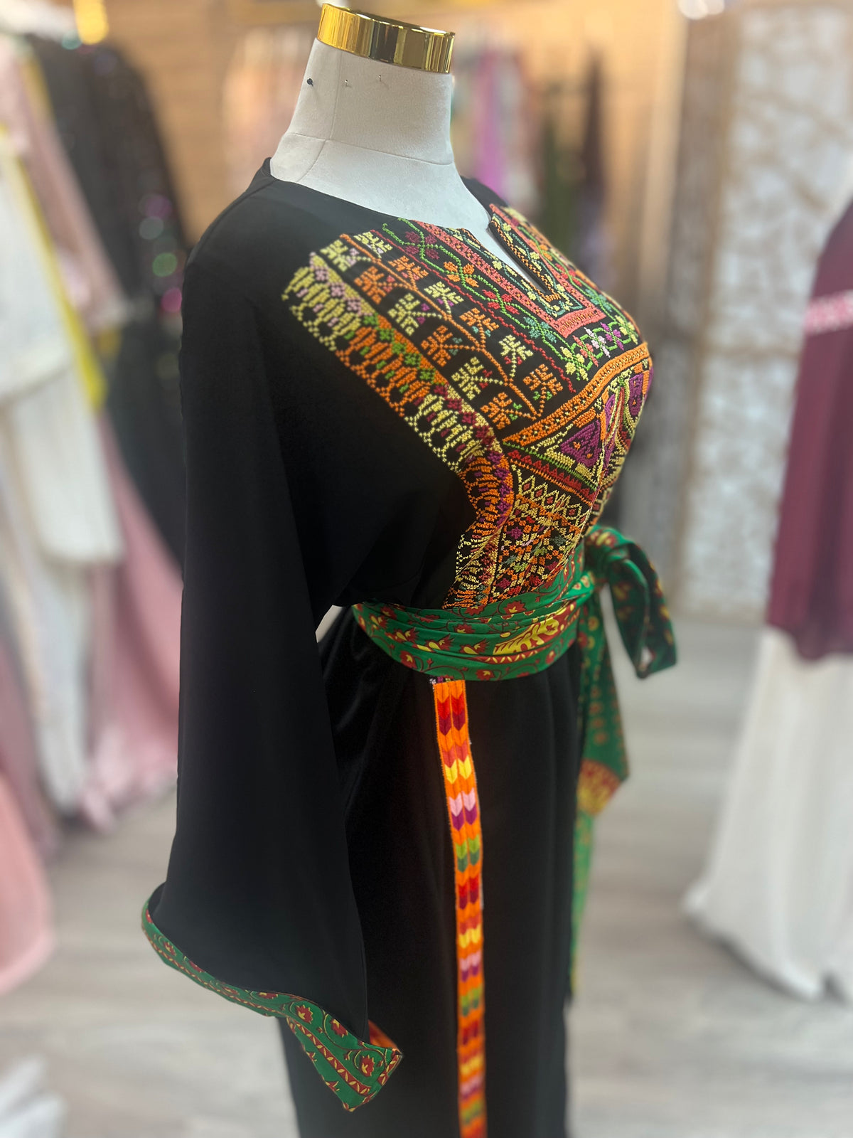 Handcrafted Luxury Palestinian Crepe Thob with Modern Color Mix