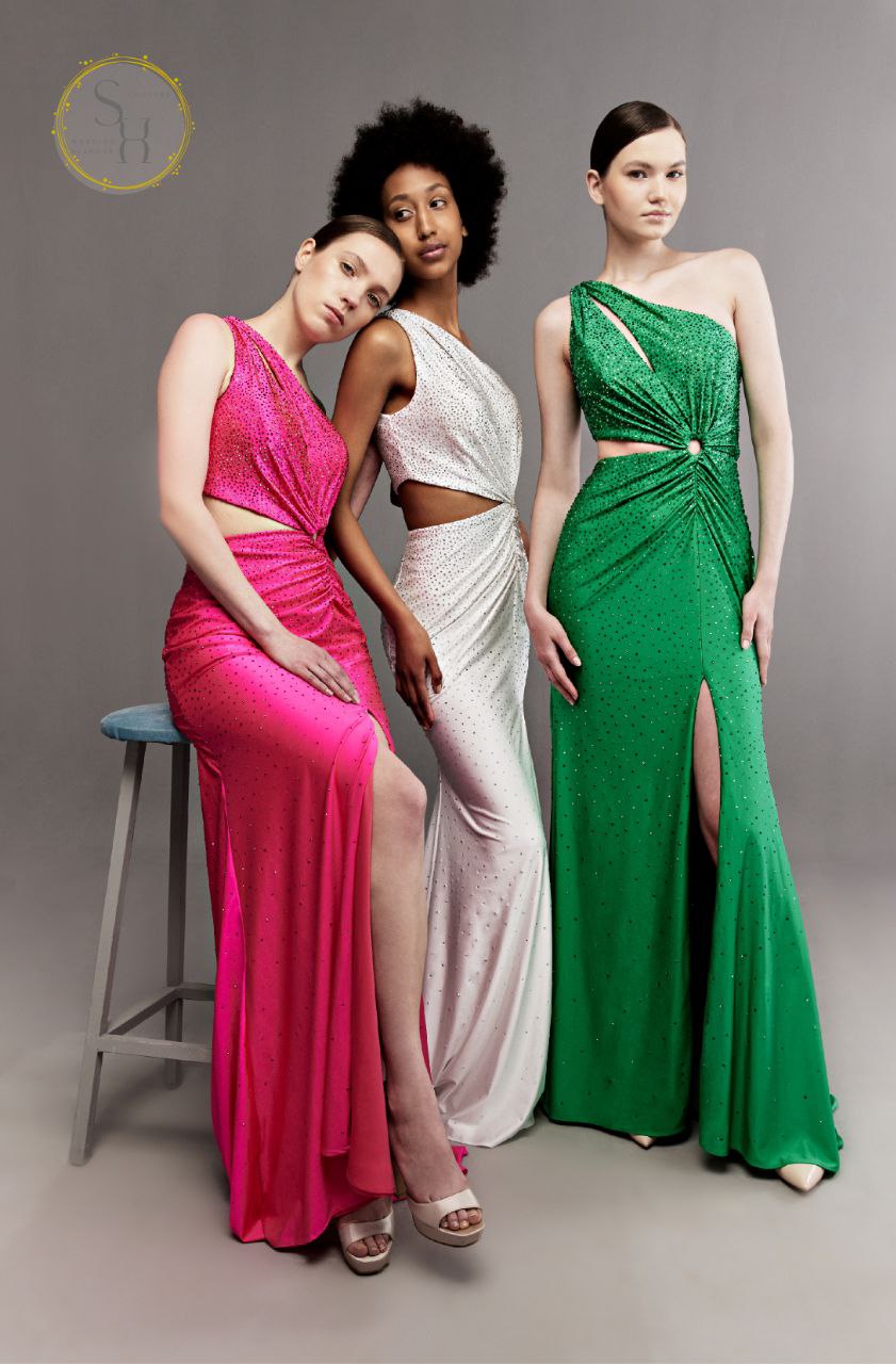 Elegant Simple Lebanese Dress with Side Slit – Modern Colors