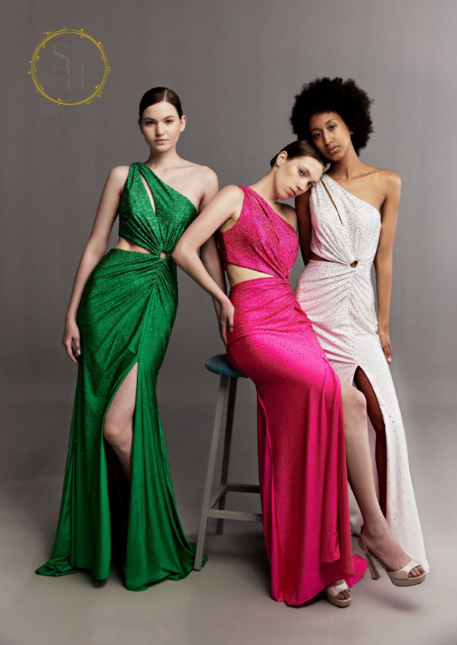 Elegant Simple Lebanese Dress with Side Slit – Modern Colors