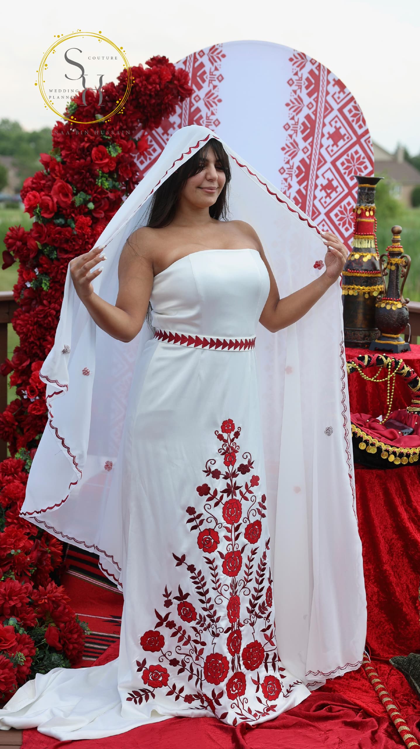White Palestinian Henna Thoob with Floral Embroidery