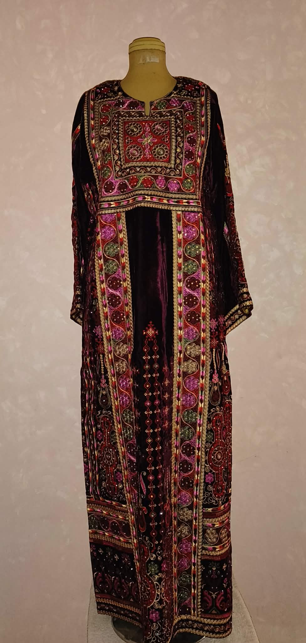 Elegant Queen in Burgundy & Korean Velvet with Fuchsia Embroidery