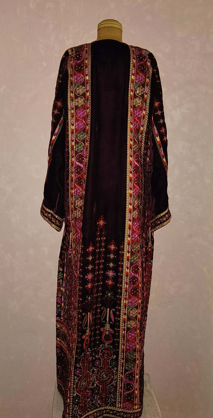 Elegant Queen in Burgundy & Korean Velvet with Fuchsia Embroidery