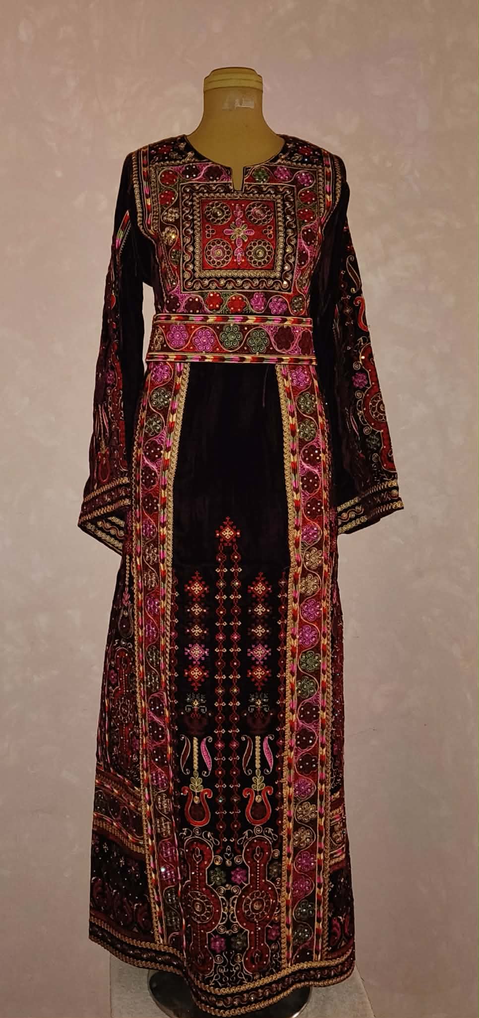 Elegant Queen in Burgundy & Korean Velvet with Fuchsia Embroidery