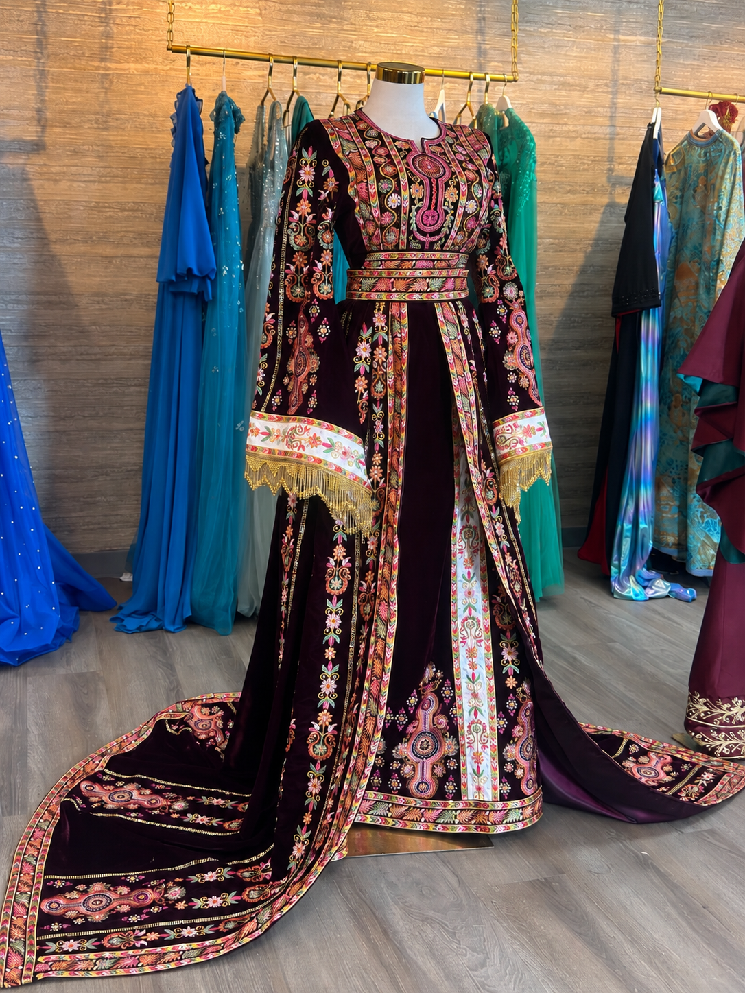 Malaka Signature Velvet Henna Thobe