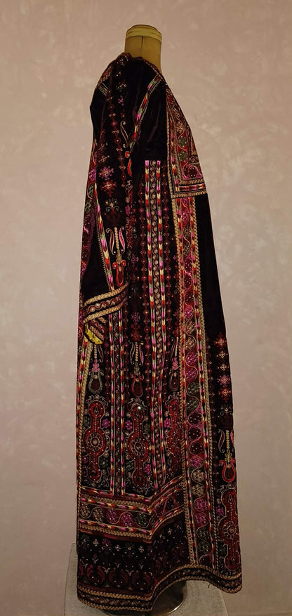 Elegant Queen in Burgundy & Korean Velvet with Fuchsia Embroidery