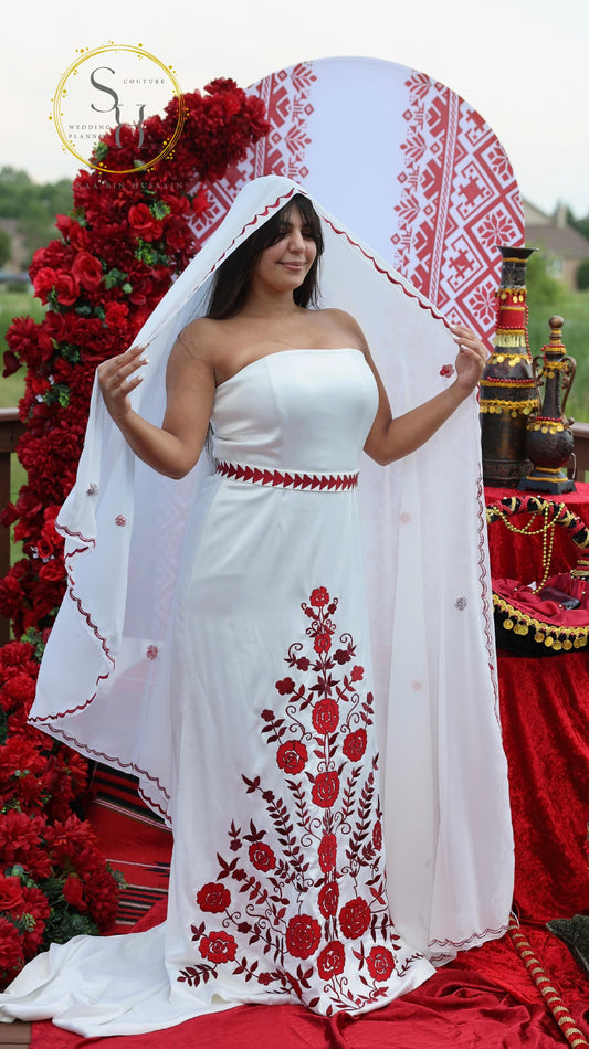 White Palestinian Henna Thoob with Floral Embroidery